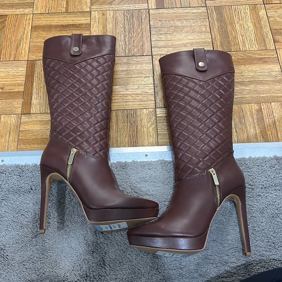 Liliana Shoes - Never worn before stunning brown boots